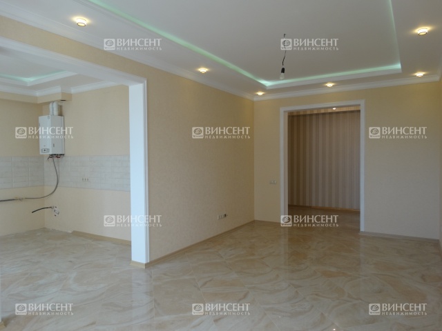 Четырехкомнатная квартира с видом на море