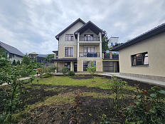 Дом у моря с видом на горы и баней