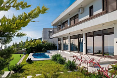 Коттедж с панорамным видом на море на Звездной