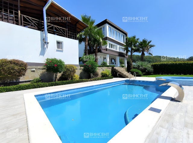 Превосходный семейный особняк в Сочи