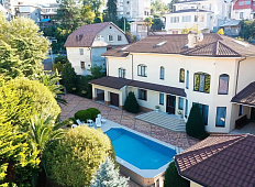 Дом в Сочи у моря с бассейном и лучшим соседством