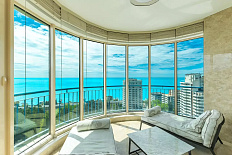 Квартира в золотом треугольнике с видом на море