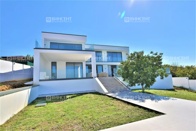 Вилла рядом с Сириусом