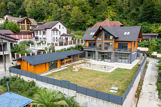 Шале в Сочи в зеленом районе