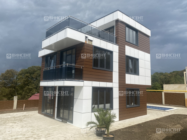 Современный дом в центре Сочи