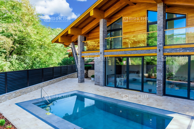 Уникальный дом в Сочи в стиле Шале