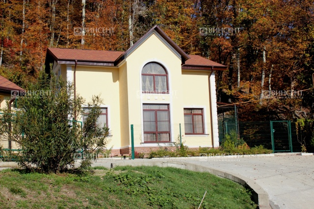 Прекрасный дом с видом на горы 