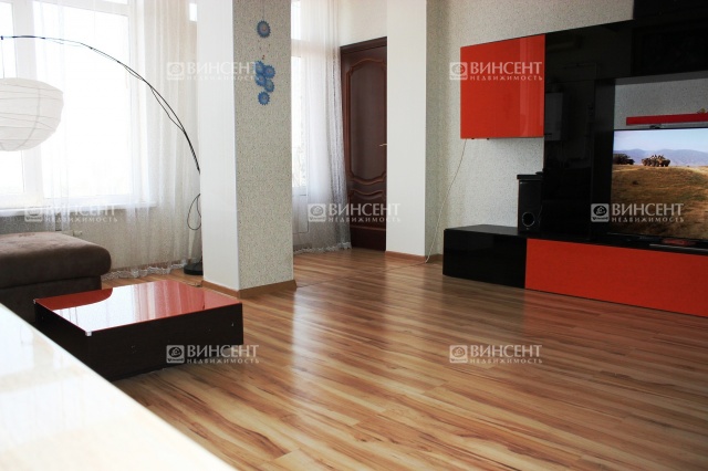 Квартира с видом на море и горы