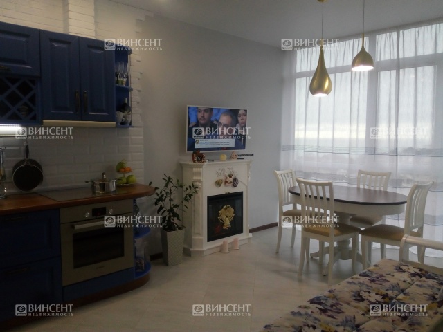 Солнечная квартира с видом на море