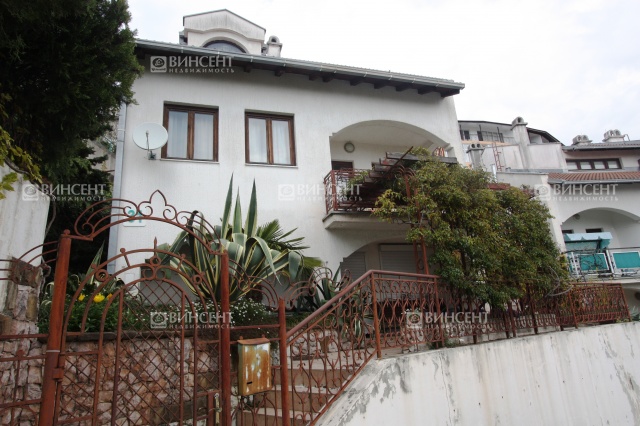 Дом в элитном поселке ул. Благодатная