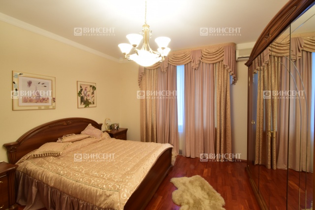 4-комн квартира на "Светлане"