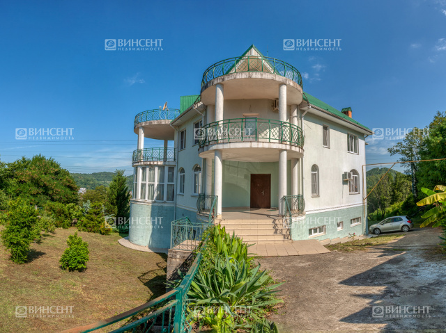 Особняк с видом на море