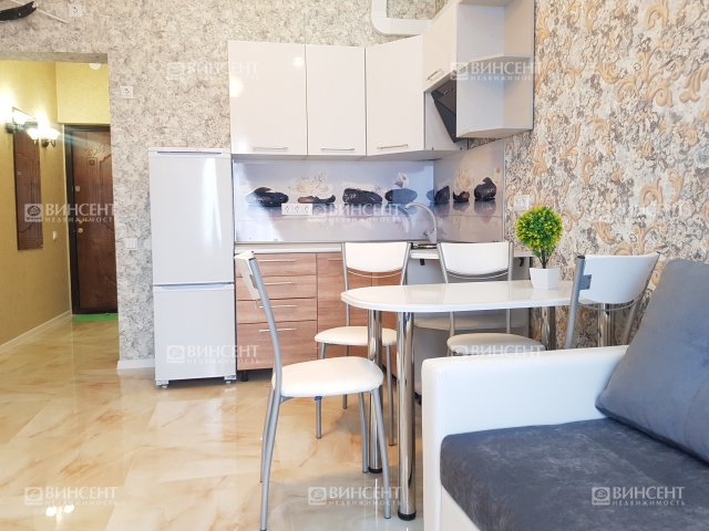 Студия с ремонтом на берегу моря