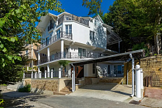 Вилла на территории санатория Зеленая роща