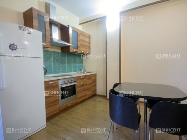 Многокомнатная квартира у Зимнего театра