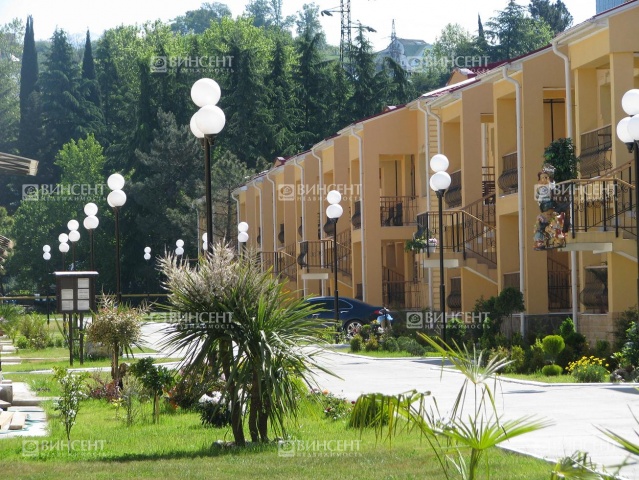 Коттедж 140 м2, участок 4 сот.