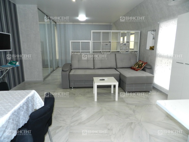 Просторная студия с видом на море