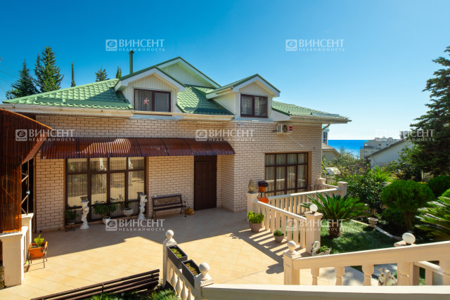 Семейный коттедж на Благодатной