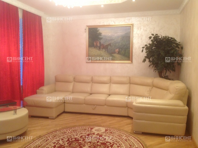 Многокомнатная сталинка в Центре Сочи