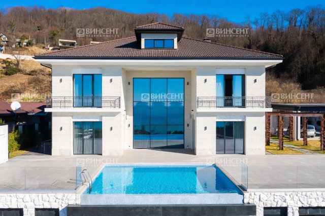 Современная вилла в Сочи с видом на море