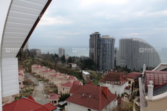 Дом с прекрасным видом в престижном районе