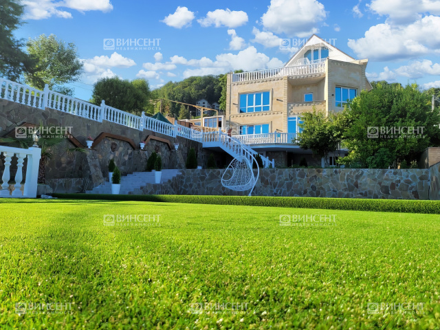 Элитный дом с видом на море в Сочи