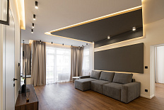 Квартира с новым ремонтом 70кв в ЖК "Флагман"