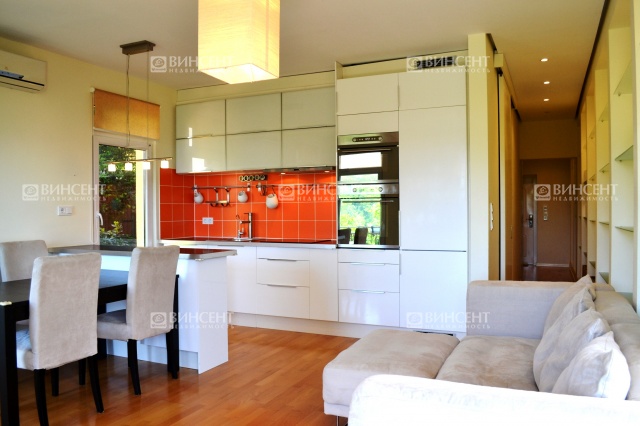 Квартира в уютном месте с видом на море