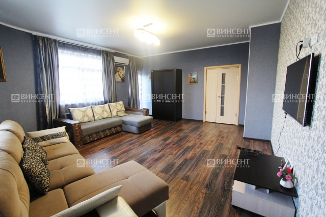 Просторная квартира возле моря