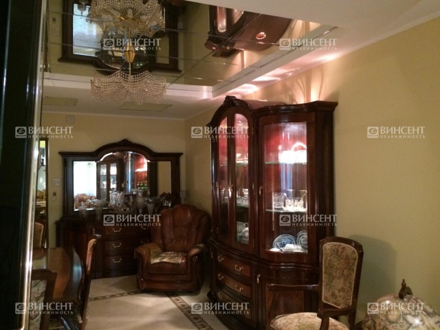 Квартира с бассейном