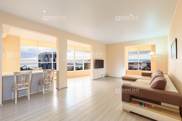 Трехкомнатная квартира на улице Первомайской 19