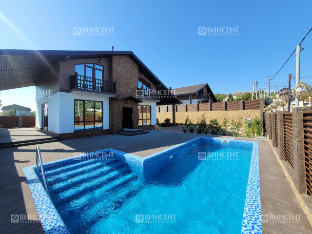 Шале с видом на море