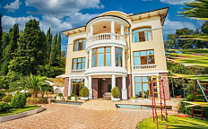 Шикарная вилла в Сочи с прямым видом на море