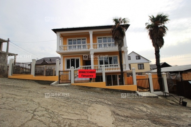 Дом в Лоо у моря