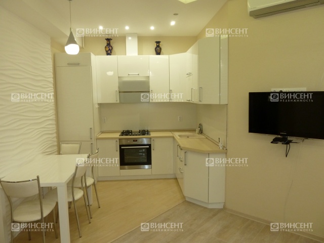 Квартира с ремонтом в Жк Романовский