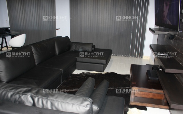 Двухуровневая квартира в центре 