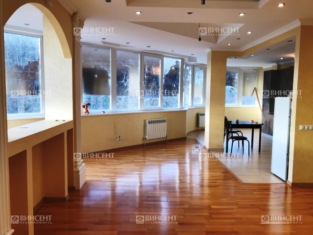 Большая квартира в тихом районе