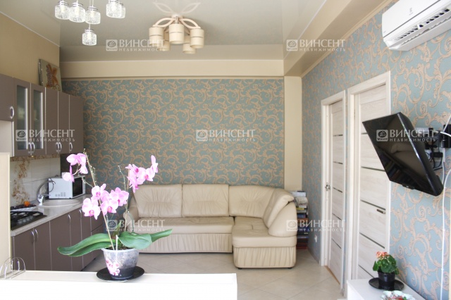 3-комнатная квартира на берегу моря