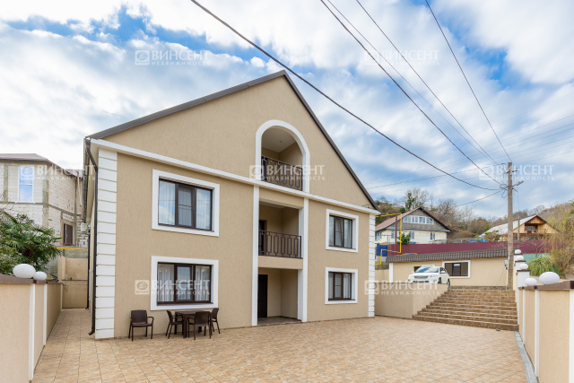 Дом с ремонтом в черте города