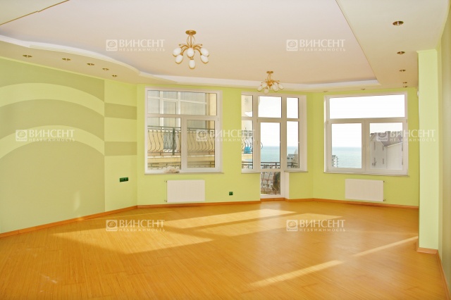 Просторная квартира в элитном районе