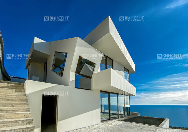 Вилла в Сочи свободной планировки с видом на море