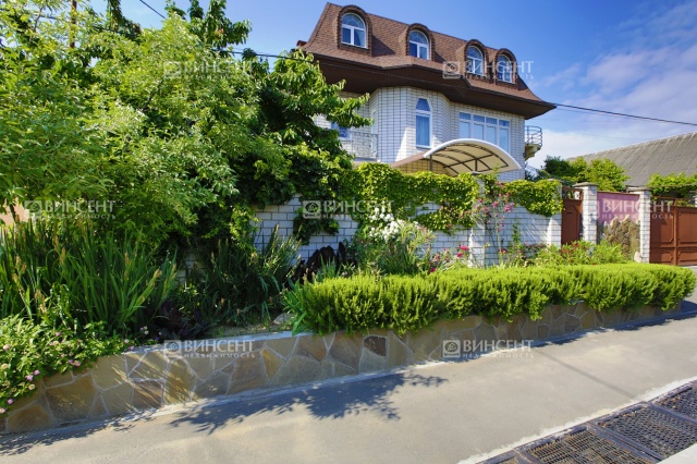 Семейный отель в Имеретинской бухте