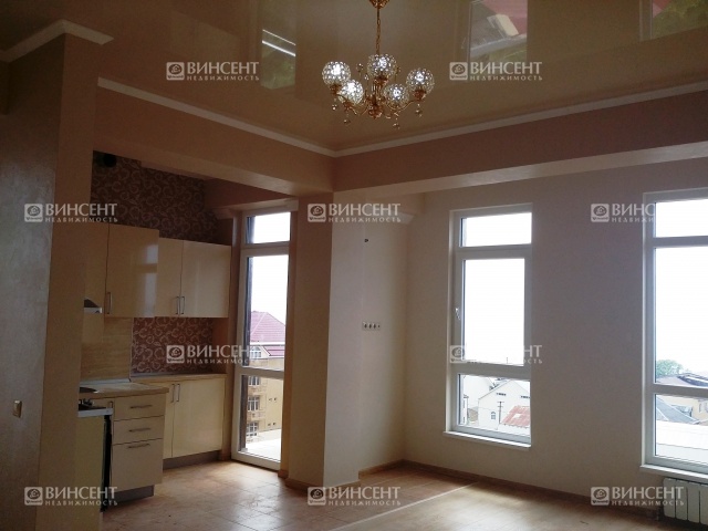 Квартира с хорошим ремонтом и видом на море