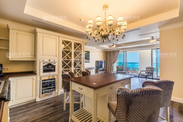 Стильная квартира у моря