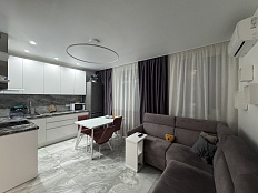 Уютная квартира с дизайнерским ремонтом в ЖК "Альпийский Квартал"