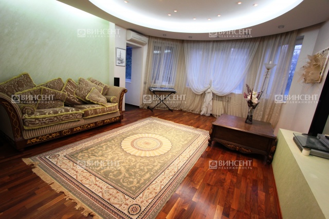 Трехкомнатная квартира в центре