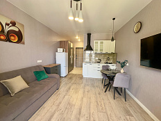 Студия с видом на реку