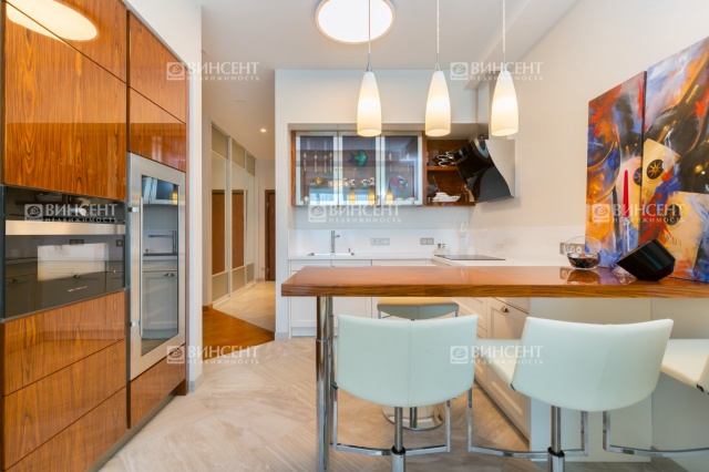 Экстравагантная квартира в &quot;Королевском парке&quot;