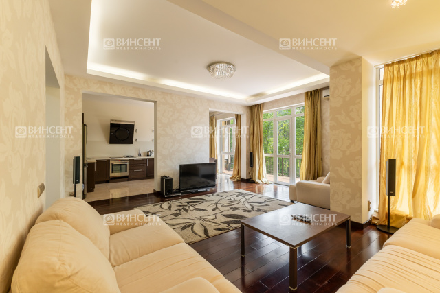 Просторная квартира в Хосте возле Марин Гарден