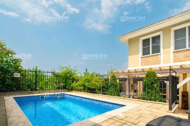 Дом на Вишневой